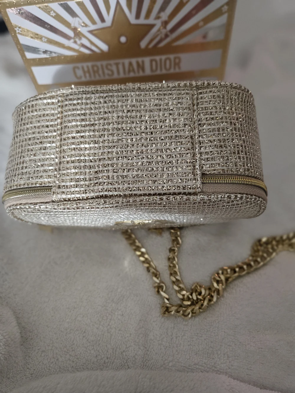 💞💘Womens Christian Dior Gold Cosmetic Bag With Chain - NWOT💞❣️